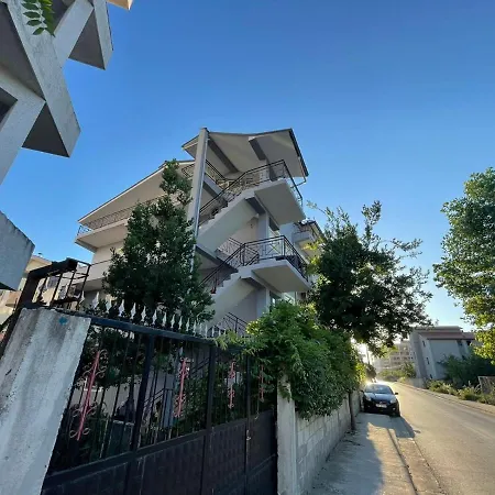 Vivo * Durrës